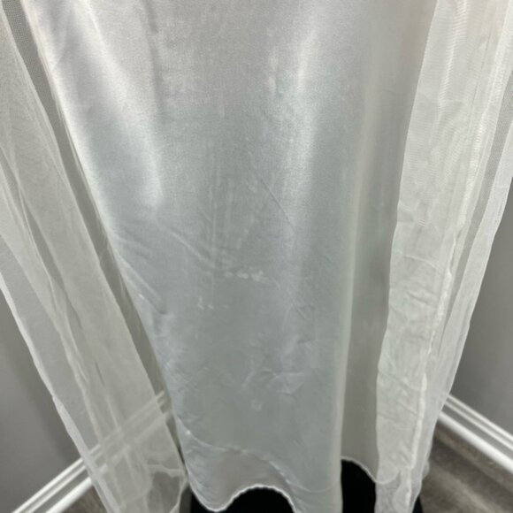 VS Cream Maxi Night Gown/Robe‎ - Picture 8 of 16